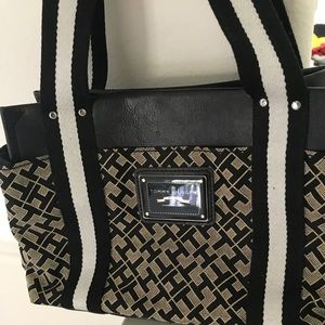 Tommy Hilfiger shoulder purse